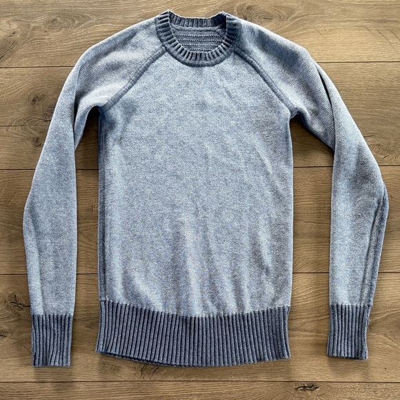 LULULEMON Women's Blue Crewneck Sweater - Picture 10 of 10